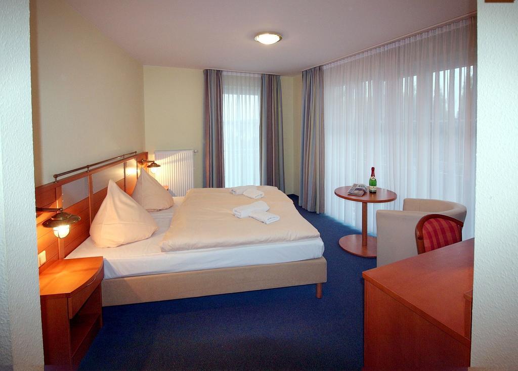 Haus Weida Hotel Breege Szoba fotó